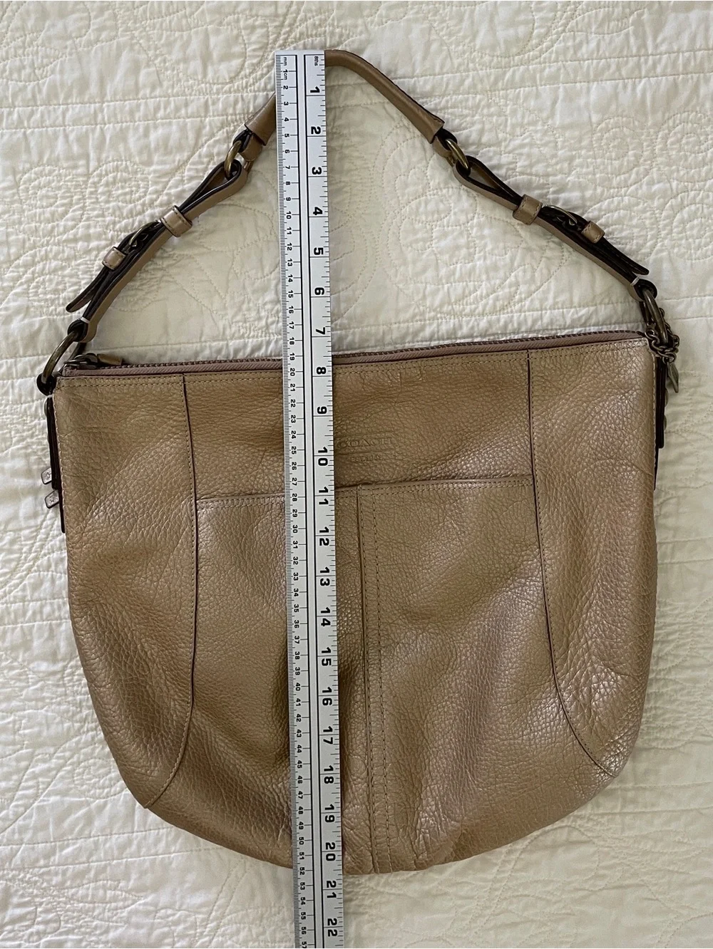 Vtg Coach Hobo Bag Purse Metallic Gold Leather Pebble